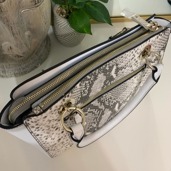 Sold - Picture 7 of 10